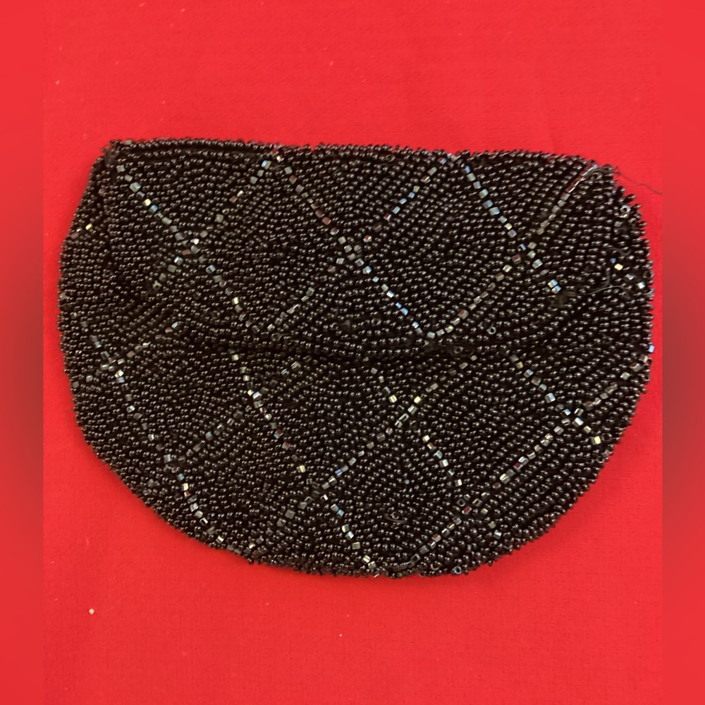 Beaded change / coin purse